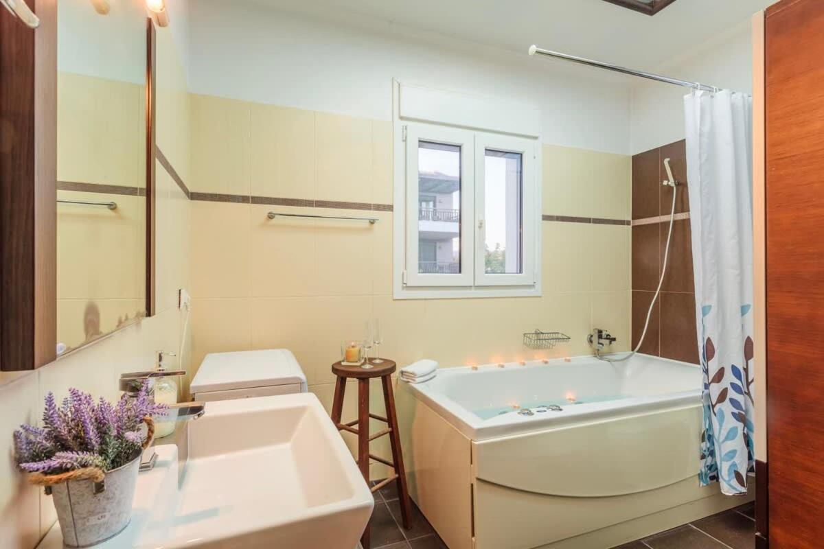 Navarino Captains Villa - Lux Private Pool Retreat 마라쏘폴리 외부 사진